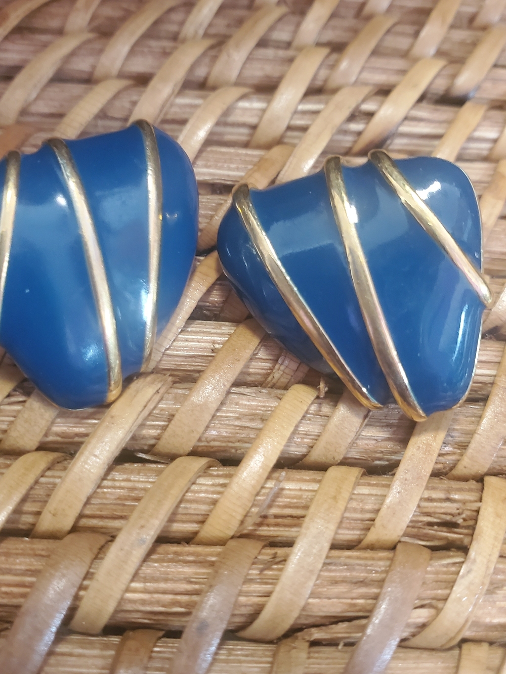 Blue Gold-Trim Heart Earrings - Women Jewelry